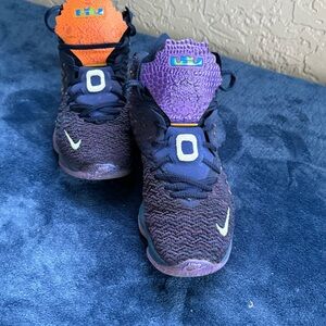 Nike LeBron XVII 17 MONSTARS Space Jam Sneakers NBA All Star Game Size 9 Shoes